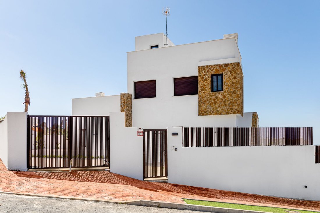Villa in Finestrat, Valencian Community, Spain 3 - 12850283