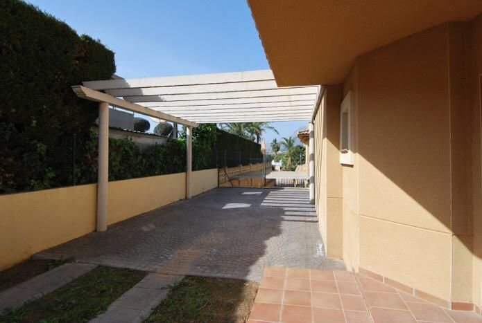 Chalet in Benidorm, Valencian Community, Spain 3 - 12849752