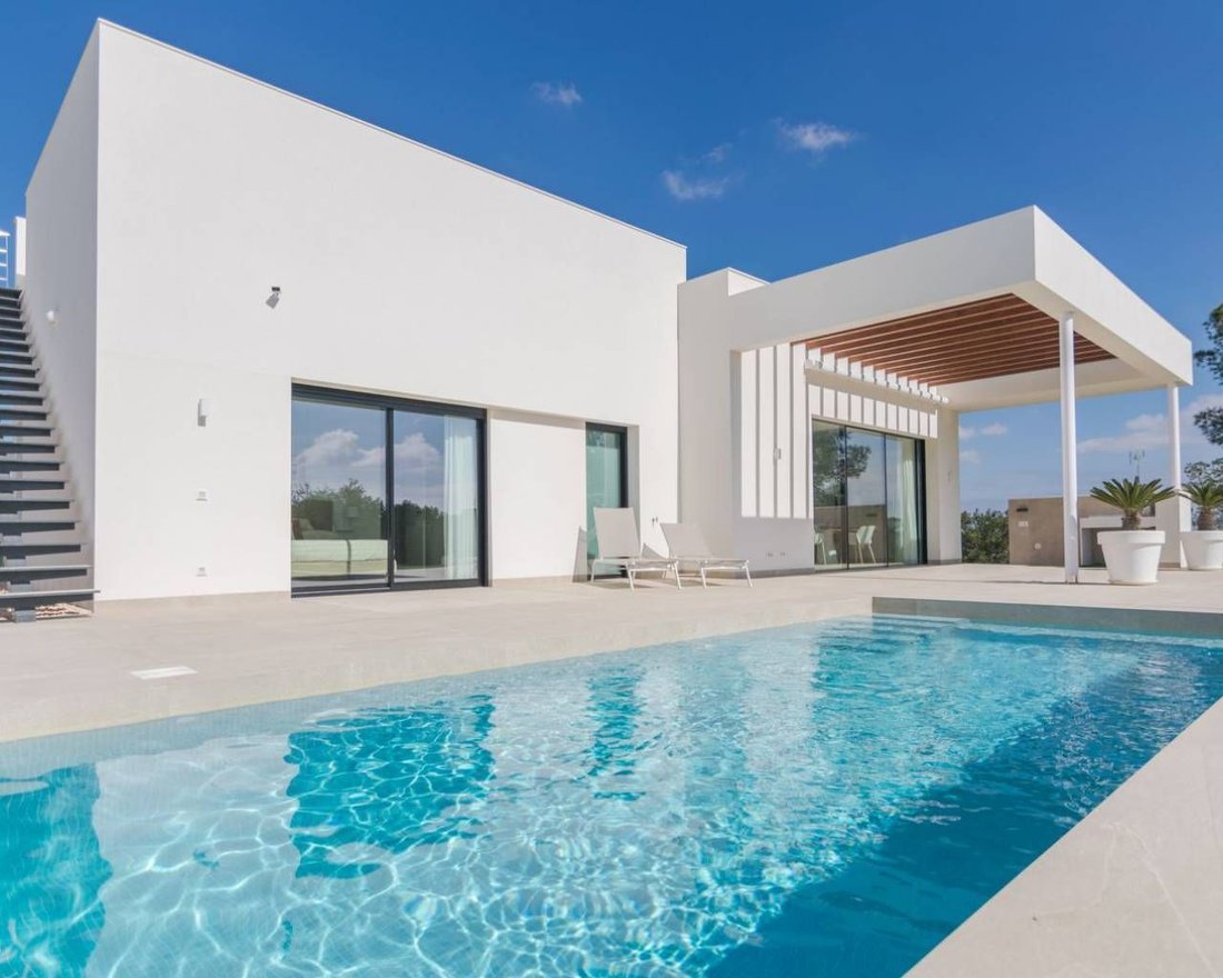 Chalet in Alicante, Valencian Community, Spain 1 - 12851192