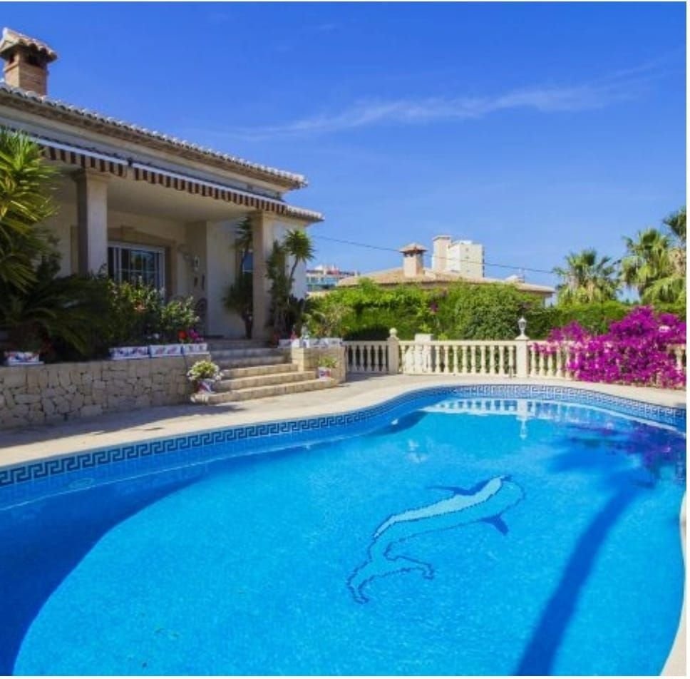 Chalet in Calp / Calpe, Valencian Community, Spain 3 - 12850985