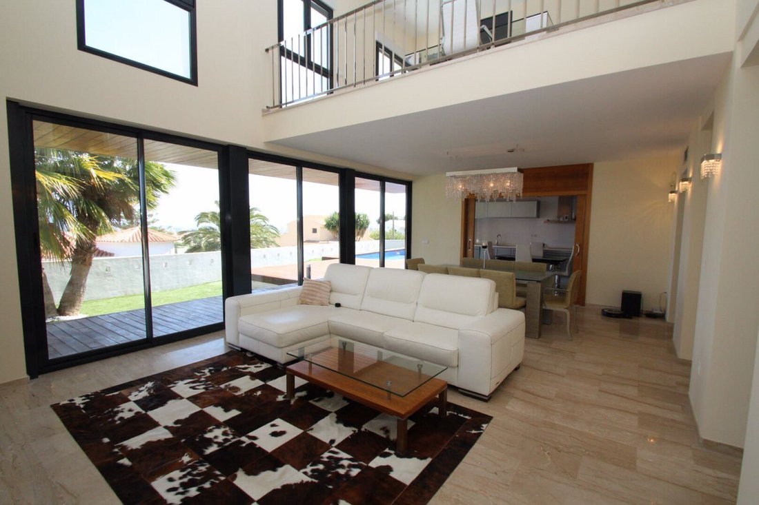Villa in Calp / Calpe, Valencian Community, Spain 4 - 12850979