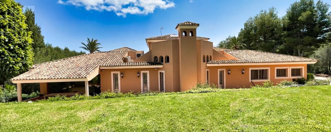 Villa in Altea, Valencian Community, Spain 2 - 12850995