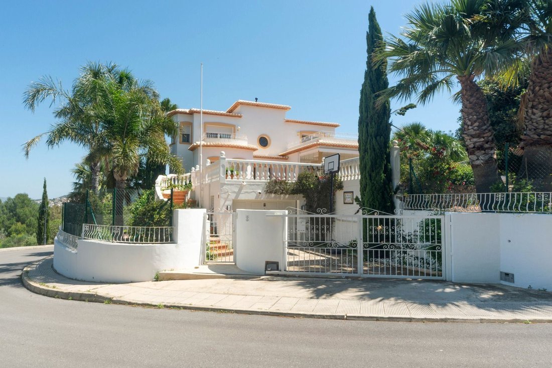 Chalet in Parcent, Valencian Community, Spain 1 - 12851026