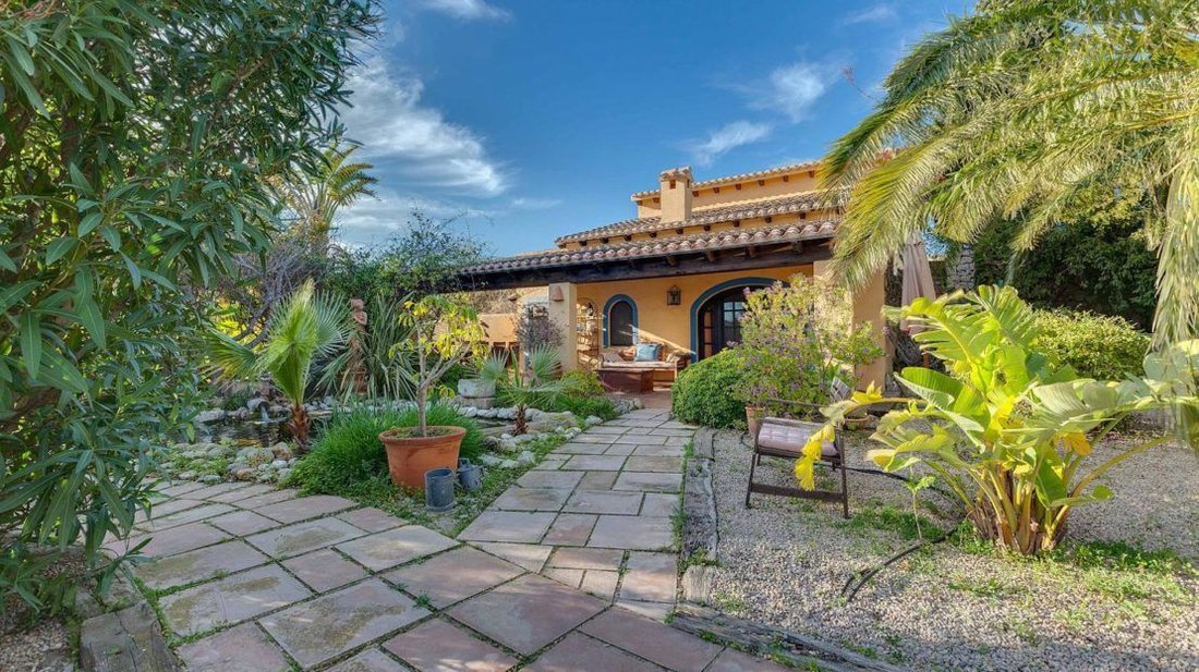 Chalet in Teulada, Valencian Community, Spain 1 - 12851241