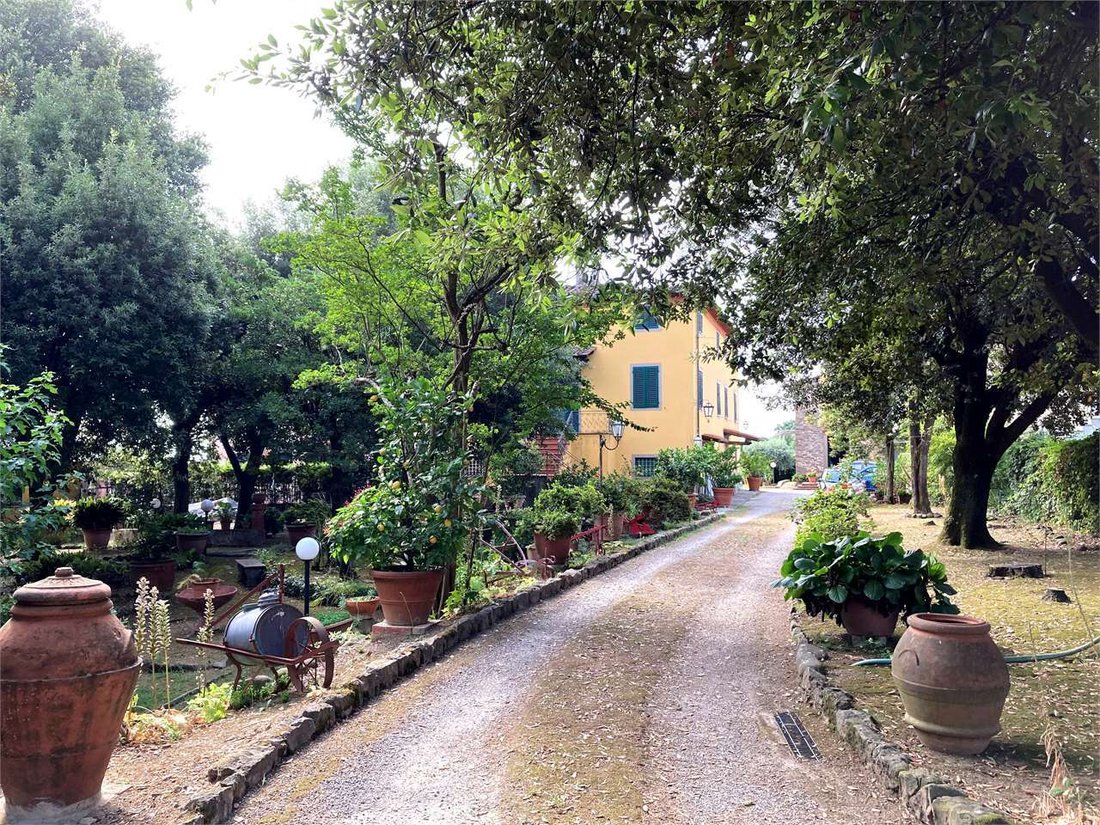 Villa Pescia Italy In Collodi, Tuscany, Italy For Sale (12851292)