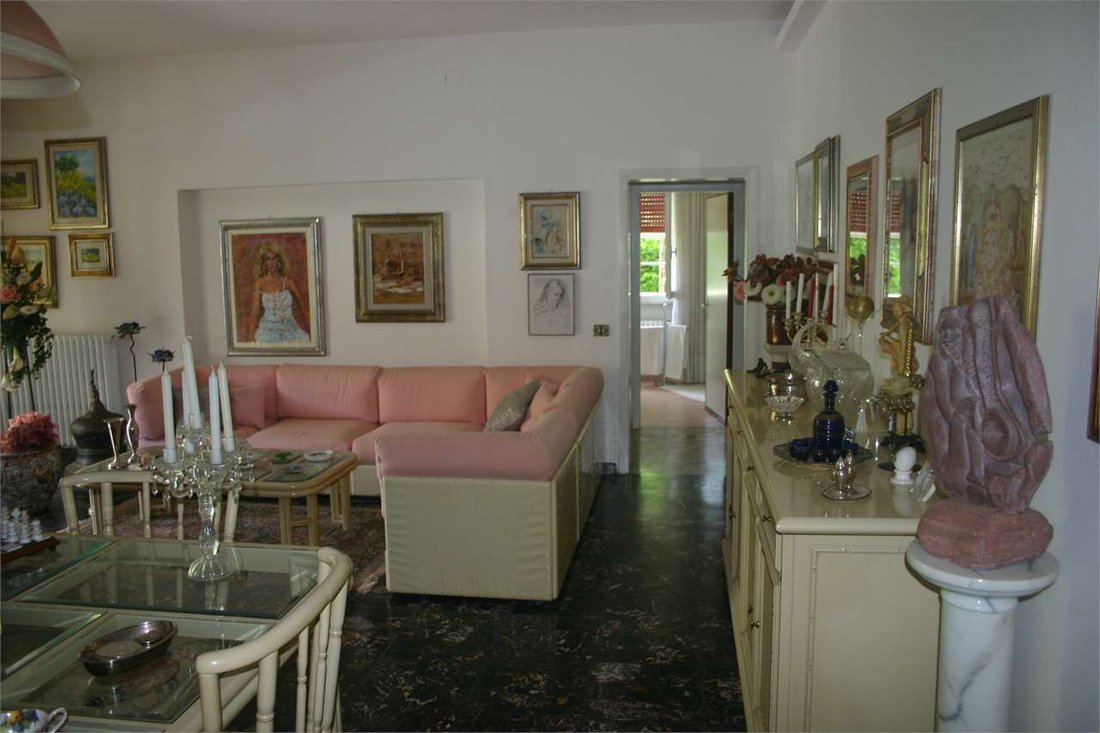 Villa in Caranna-Vaiana, Forte dei Marmi, Tuscany 5 - 12850947