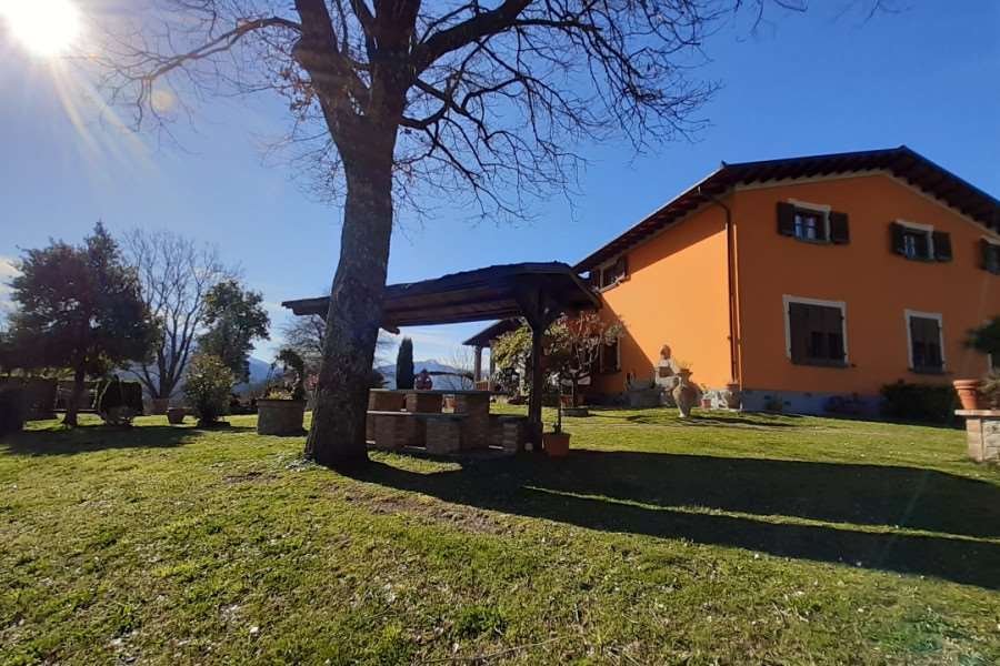 Villa Castelnuovo Di Garfagnana Italy In Perpoli, Tuscany, Italy For Sale (12851283)