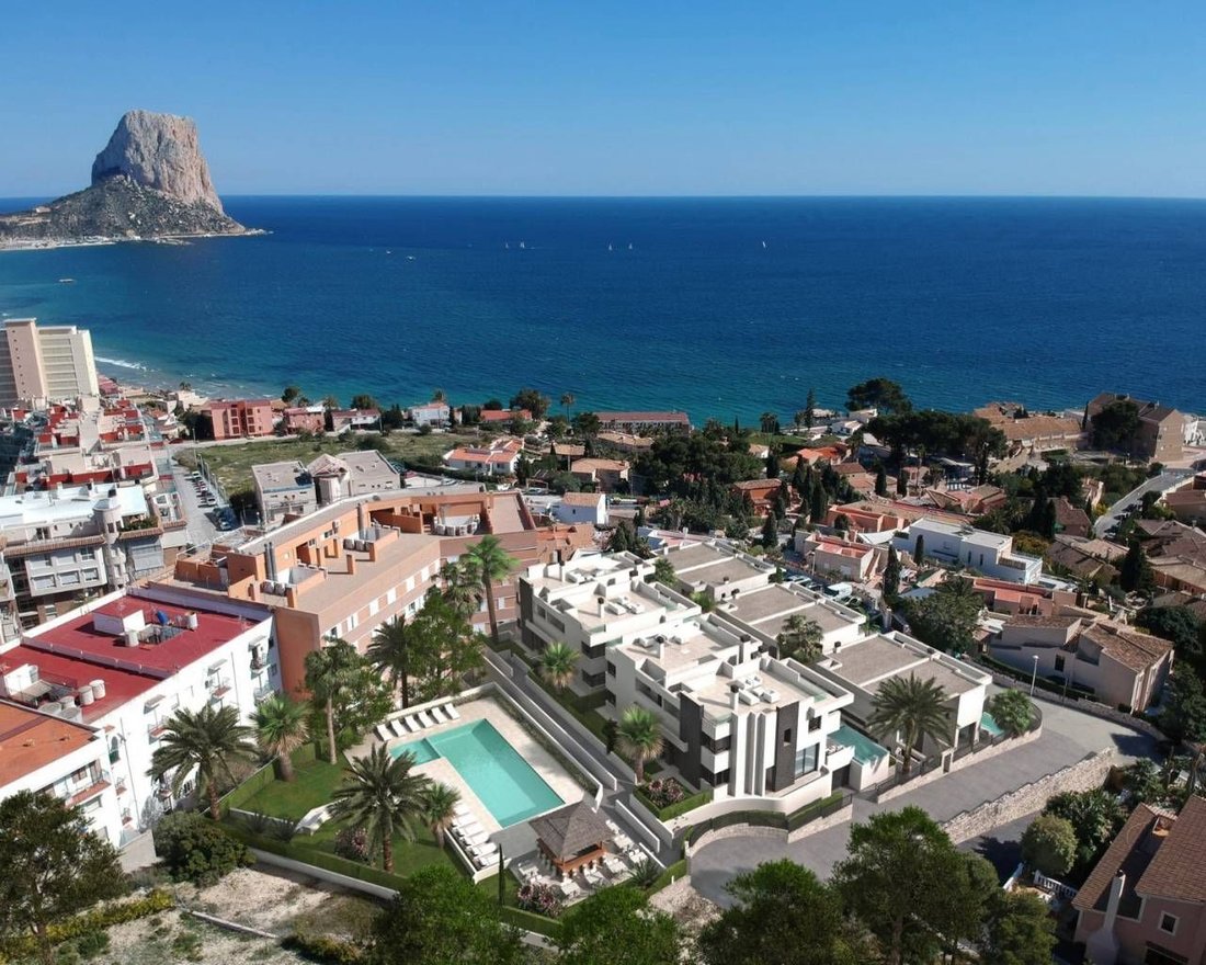 Villa in Calp / Calpe, Valencian Community, Spain 1 - 12851153