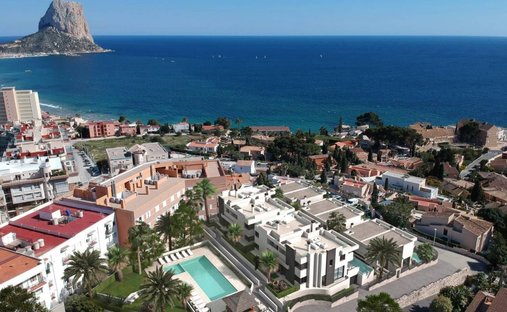 Villa in Calp / Calpe, Valencian Community, Spain 1