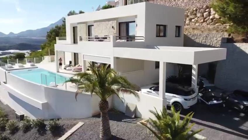 Chalet in Altea, Valencian Community, Spain 2 - 12850970