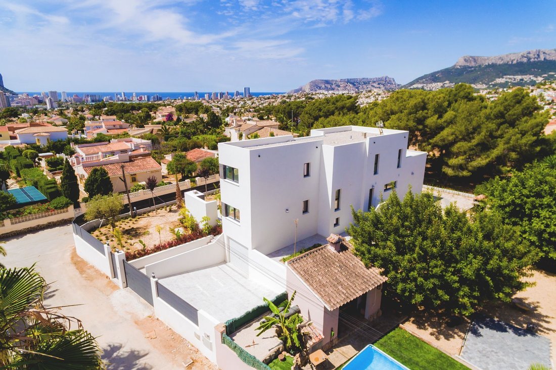 Villa in Calp / Calpe, Valencian Community, Spain 3 - 12851132