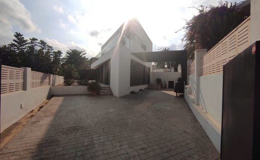 Villa in Costa Blanca, Valencian Community, Spain 1