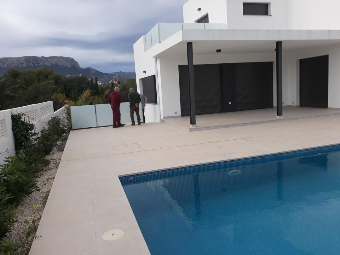 Chalet in Calp / Calpe, Valencian Community, Spain 3 - 12850968