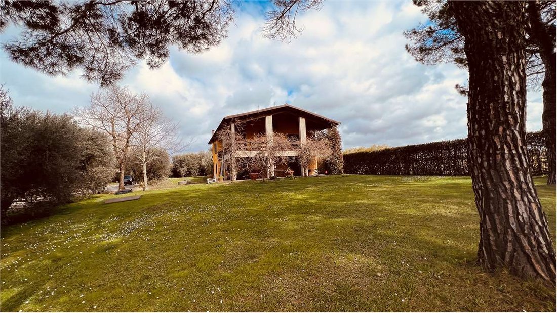 Villa in Montecarlo, Tuscany, Italy 2 - 12851310
