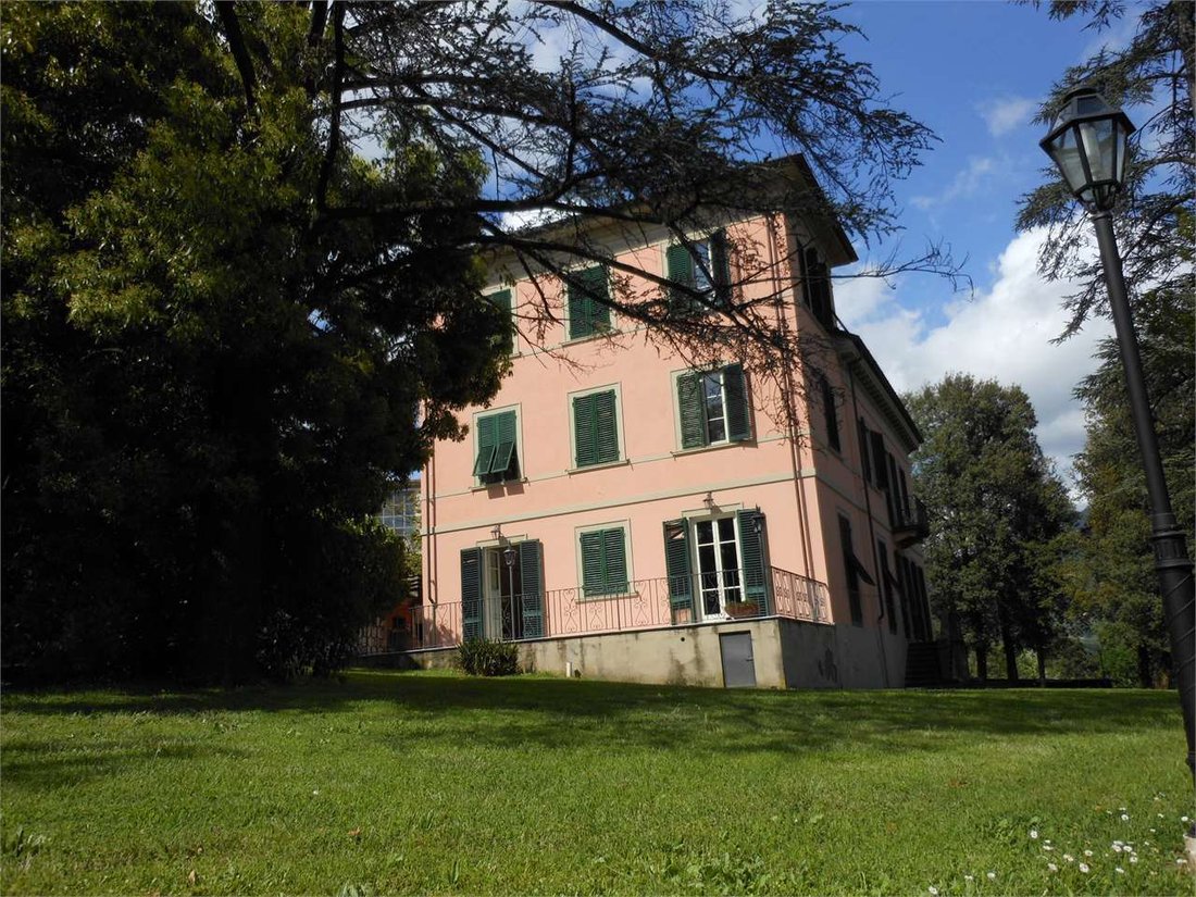 Villa in Area Monte San Quirico - Sant'Alessio, Lucca, Tuscany 2 - 12850934