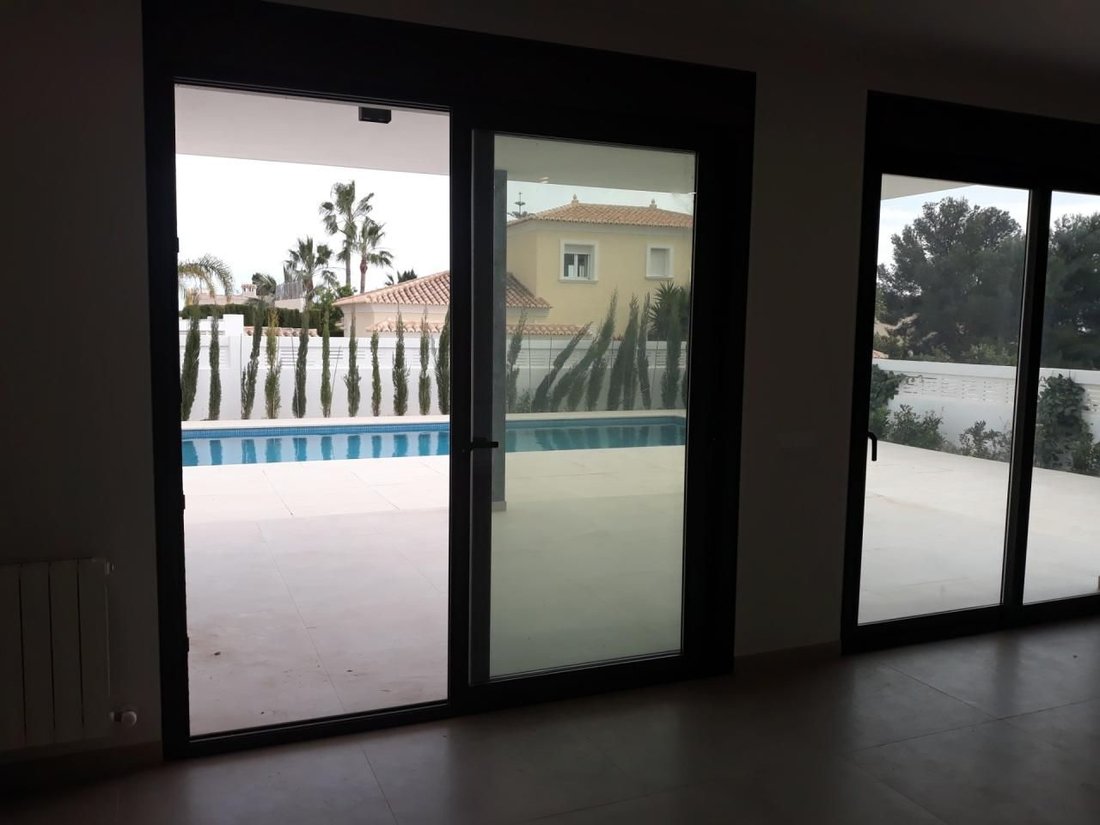 Chalet in Calp / Calpe, Valencian Community, Spain 4 - 12850968