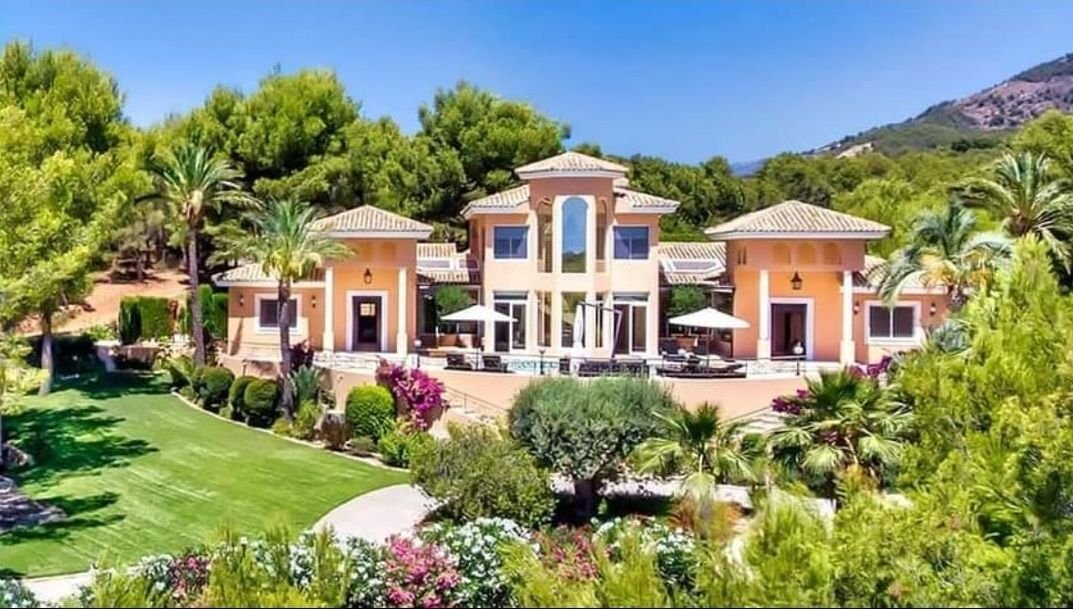 Villa in Altea, Valencian Community, Spain 1 - 12850995