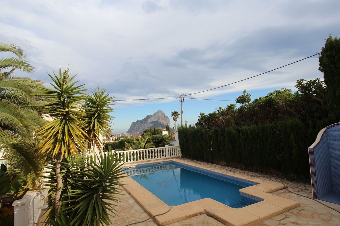 Chalet in Calp / Calpe, Valencian Community, Spain 2 - 12851137