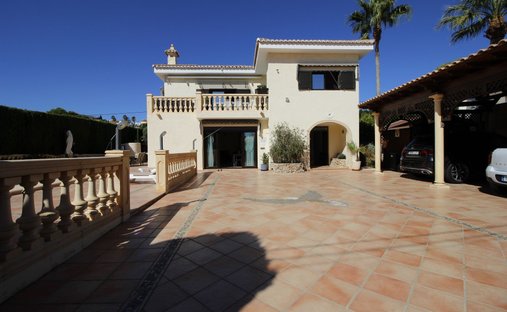 Chalet in Calp, Land Valencia, Spanien 1