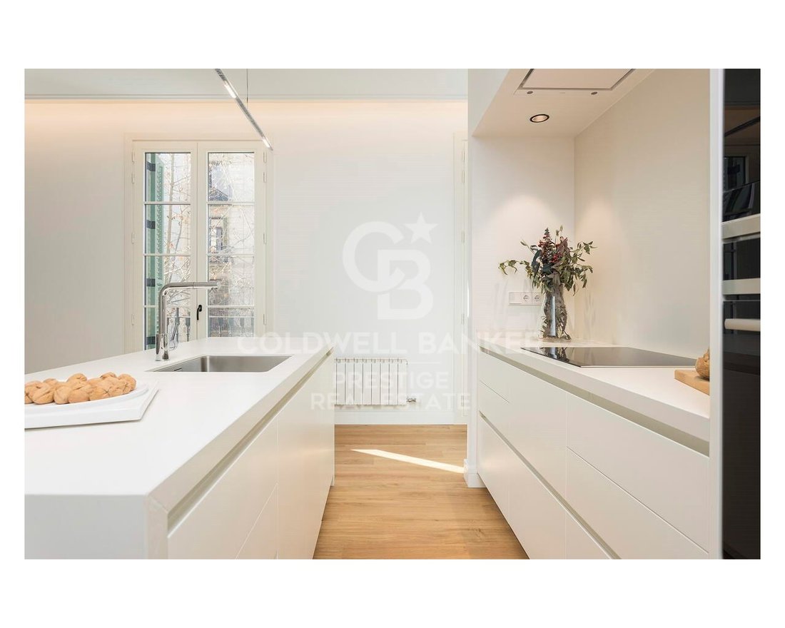 Apartment in Eixample, Barcelona, Spain 5 - 12852083