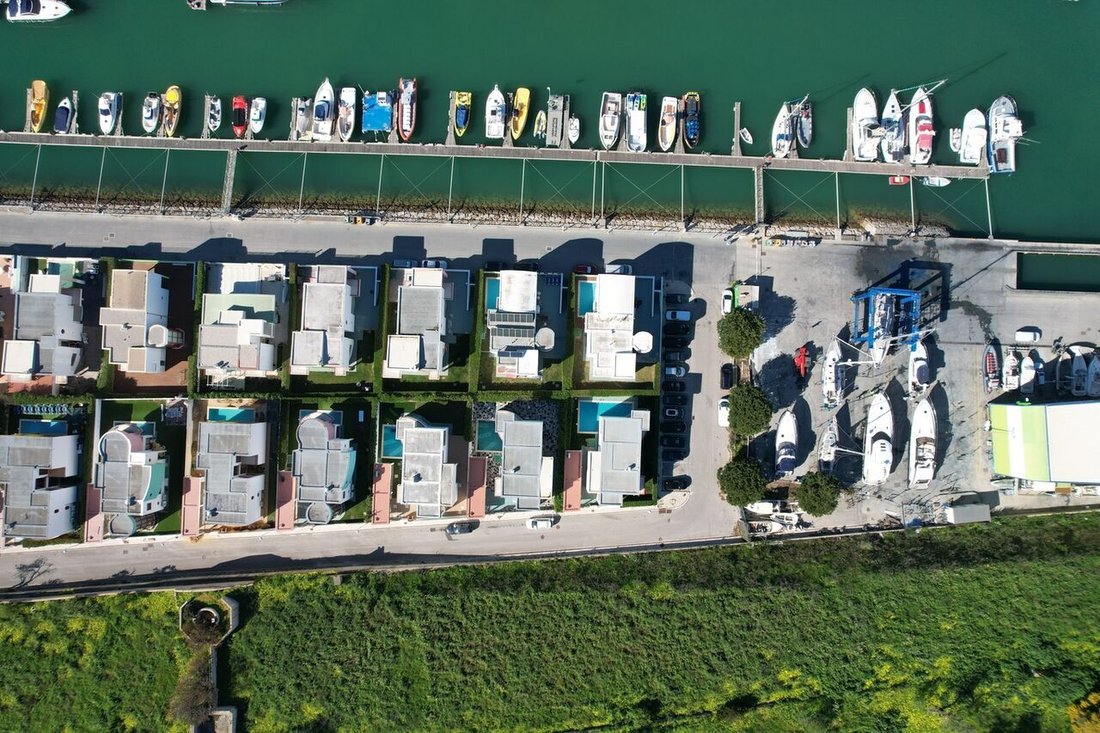 House V3 For Sale In The Marina Of Albufeira In Albufeira, Algarve, Portugal For Sale (12857772)