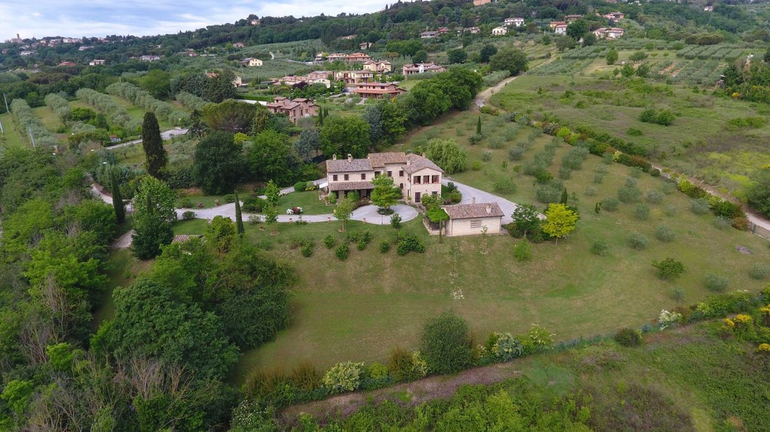 Villa in Filosofi - Pallotta, Perugia, Italy 4 - 12854927