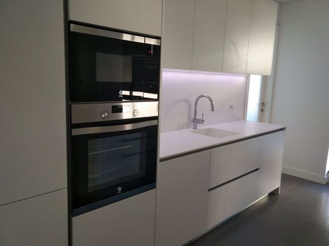 Apartment in Cedofeita, Santo Ildefonso, Se, Miragaia, Sao Nicolau e Vitoria, Porto District, Portugal 1 - 12856239