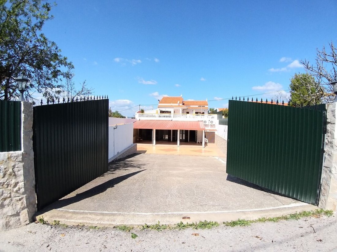 Algarve, Albufeira, Paderne, Property Of Huge In Paderne, Algarve