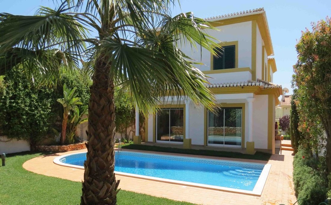 House in Alvor, Algarve, Portugal 1 - 12856300