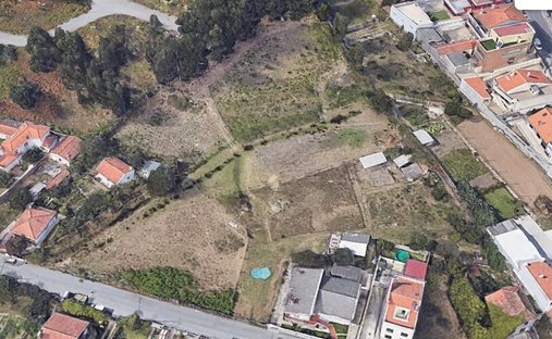 Land in Mafamude und Vilar do Paraiso, Distrikt Porto, Portugal 1