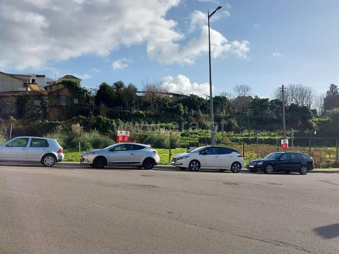 Land in Oliveira do Douro, Porto District, Portugal 1 - 12856037