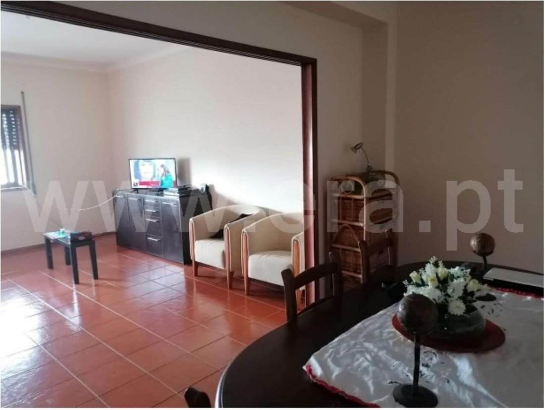 Estate in Oliveira do Douro, Porto District, Portugal 1 - 12855623