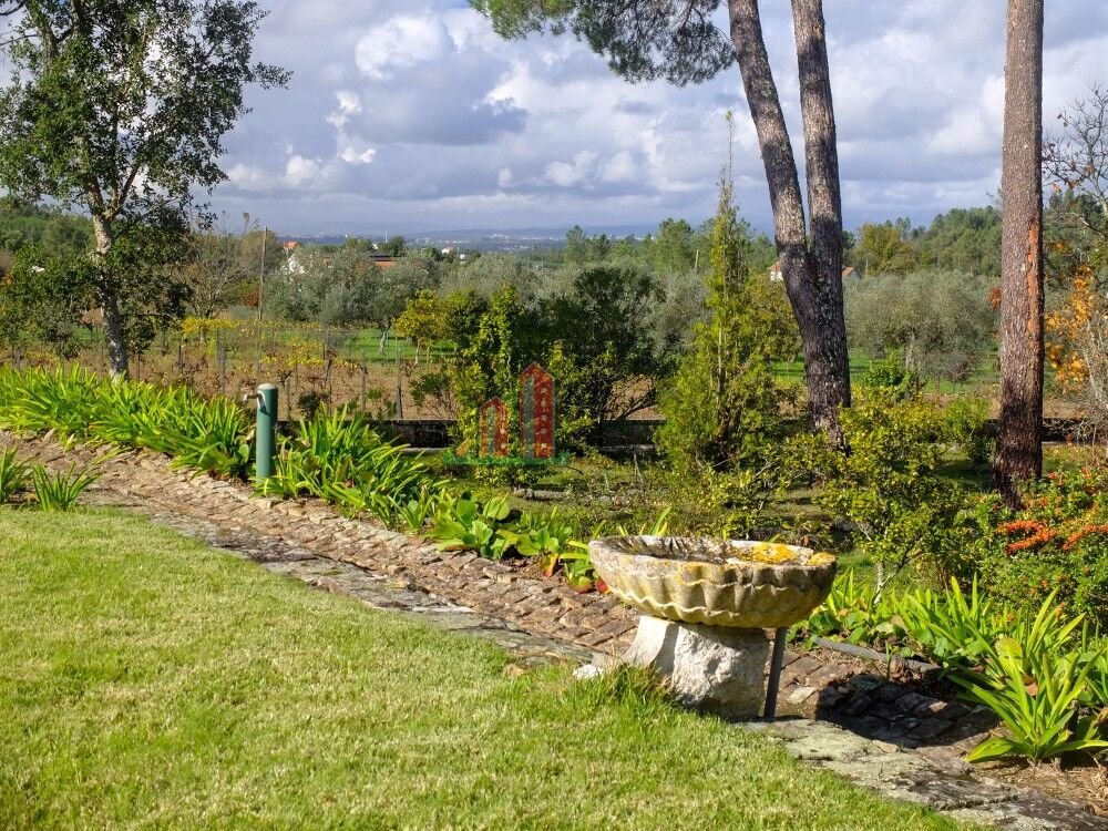 Refª Mc3622 House For Sale T8,6 W/C, In Candosa, Coimbra District