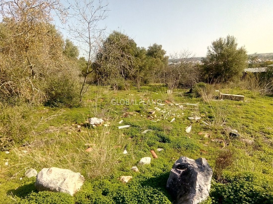 Land in Mexilhoeira Grande, Algarve, Portugal 1 - 12855979