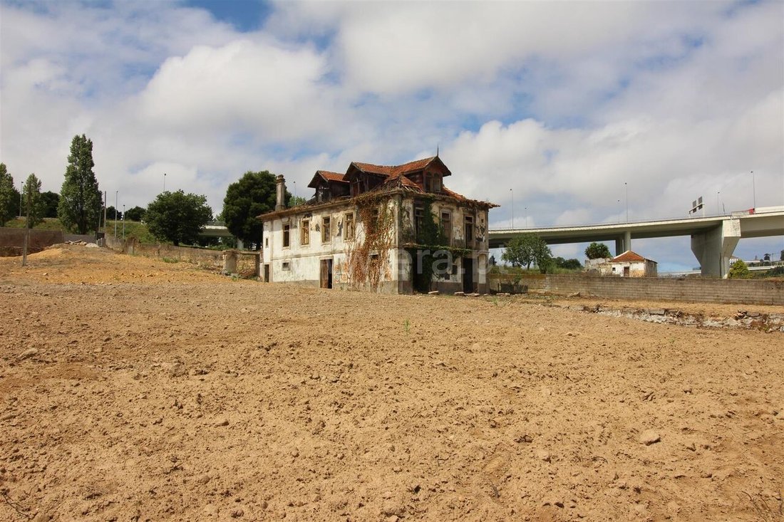 House in Oliveira do Douro, Porto District, Portugal 5 - 12855984