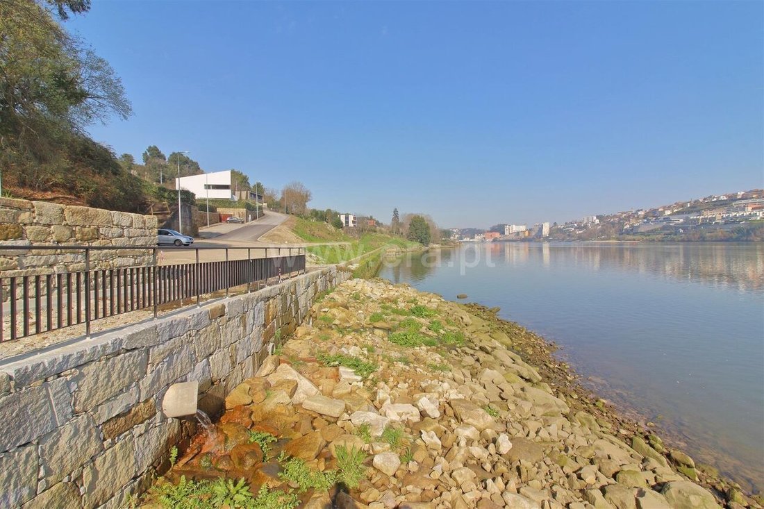 Land in Oliveira do Douro, Porto District, Portugal 3 - 12855596