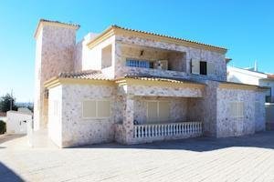 House in Olhos de Agua, Algarve, Portugal 2 - 12856982