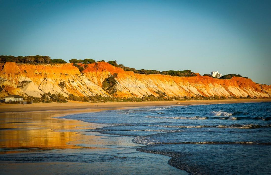 House in Praia dos Pescadores, Olhos de Agua, Portugal 1 - 12856541