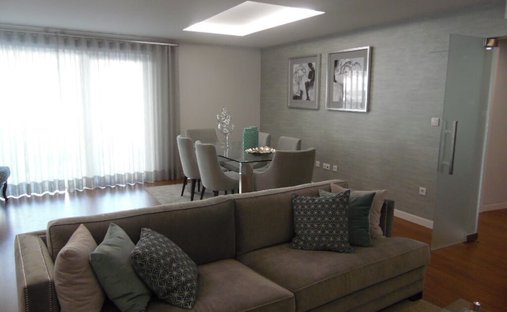 Apartment in Parede, Lisbon, Portugal 1