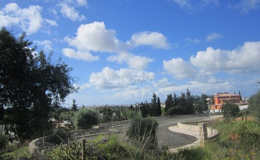 Land in Portimao, Algarve, Portugal 1