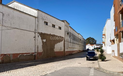 Land in Portimao, Algarve, Portugal 1
