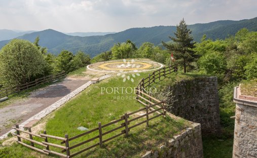 Château à Calizzano, Ligurie, Italie 1