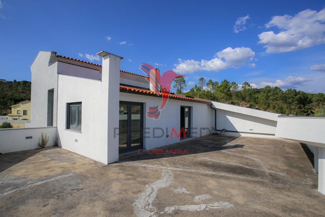 Land in Eiras e Sao Paulo de Frades, Coimbra District, Portugal 2 - 12858345