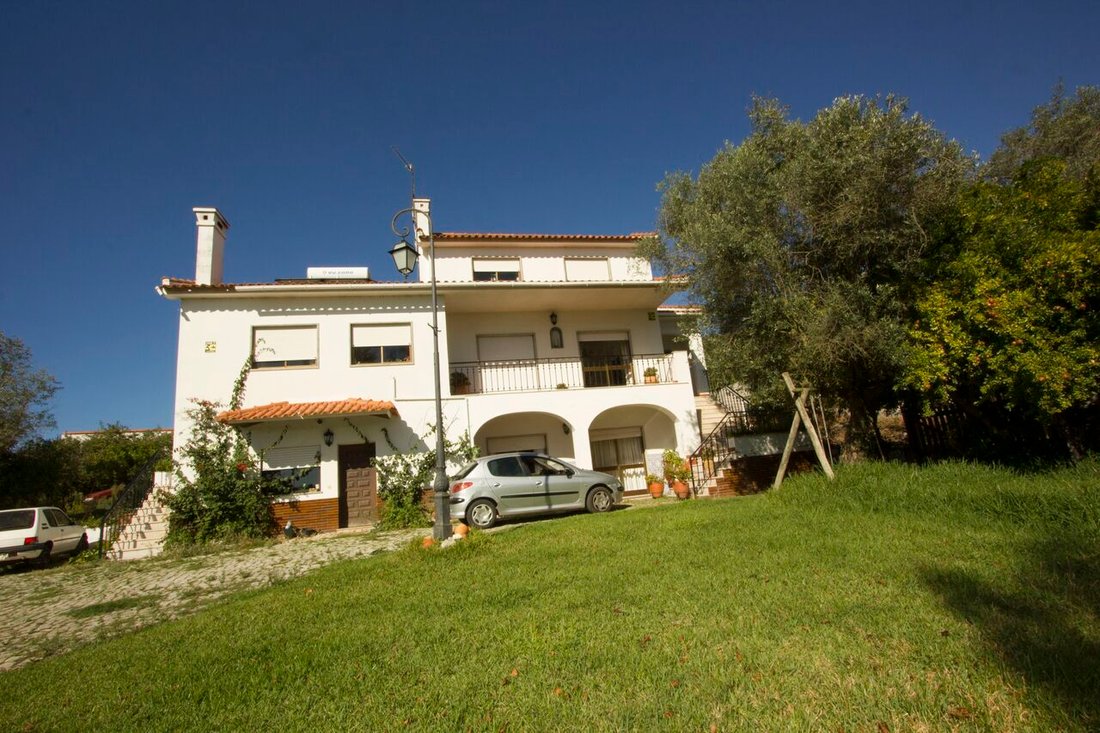 Farm Ranch in Aljubarrota, Leiria District, Portugal 2 - 12859742