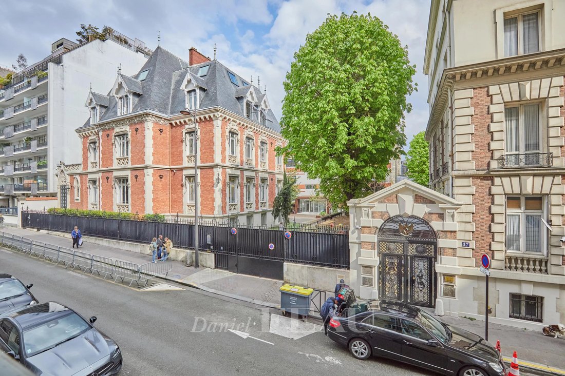 Paris 16th District – A 4/5 Bed Family In Paris, île De France, France ...