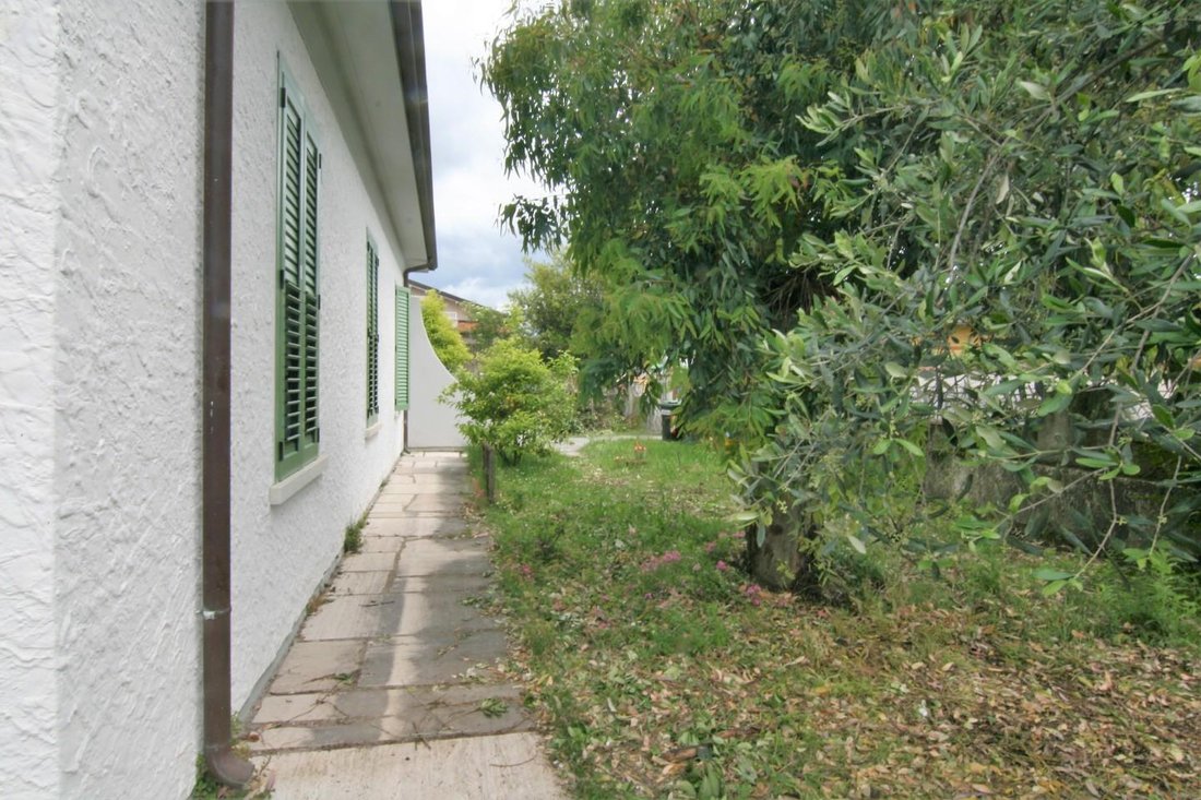 House in Marina di Carrara, Tuscany, Italy 4 - 12865458