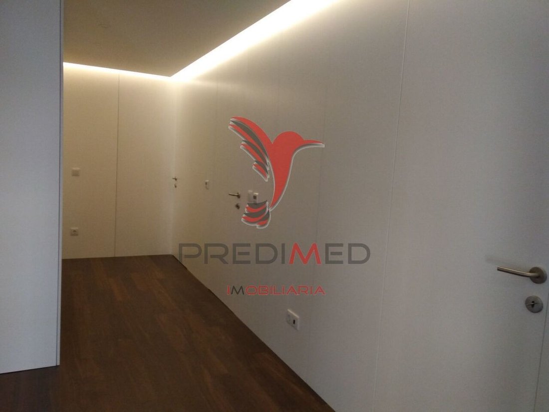 Apartment in Cedofeita, Santo Ildefonso, Se, Miragaia, Sao Nicolau e Vitoria, Porto District, Portugal 3 - 12862722