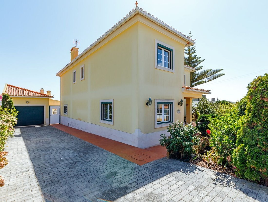 House T4 Ericeira 2 Km, The House Of Houses In Ericeira, Lisbon