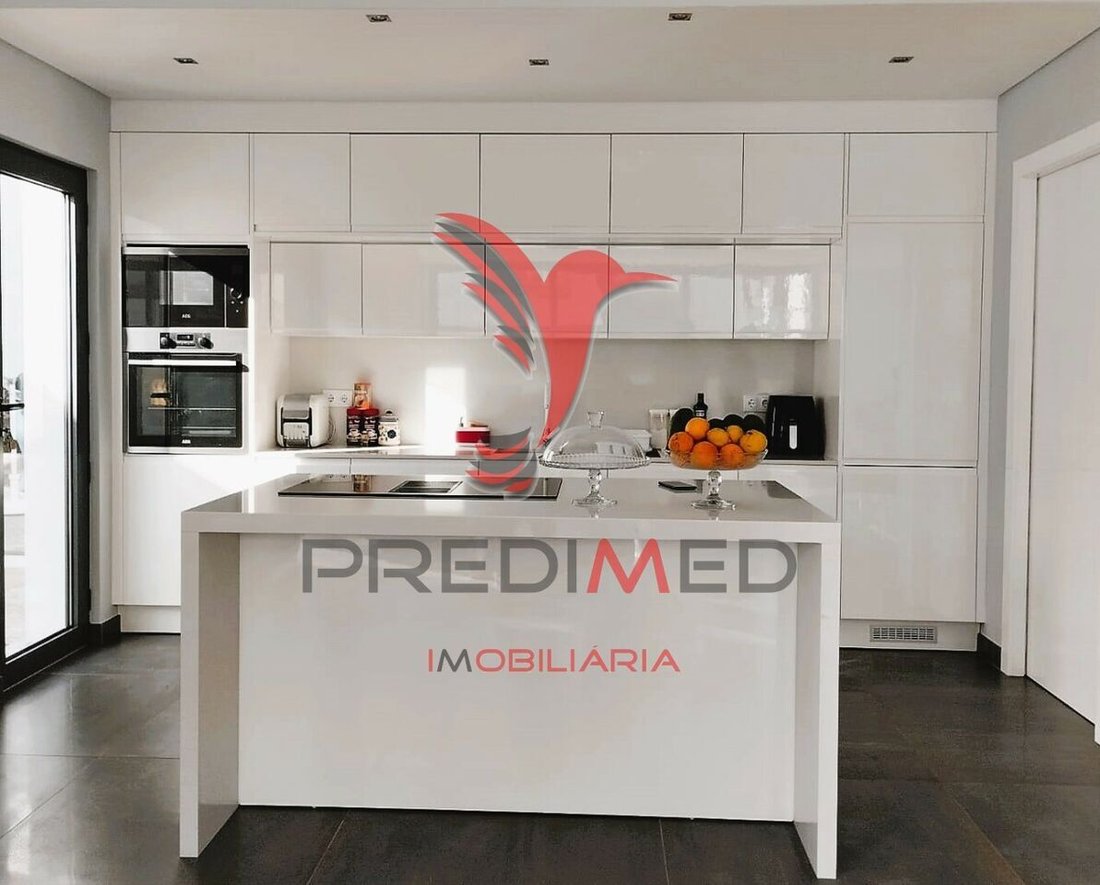 House in Portimao, Algarve, Portugal 1 - 12862315