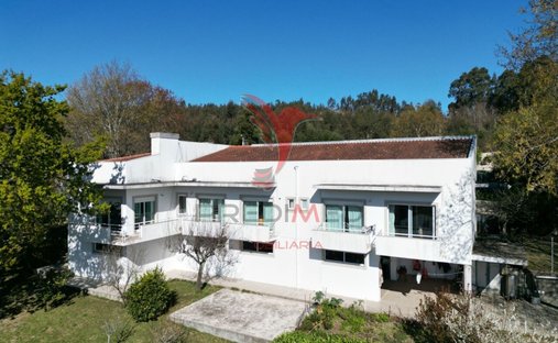 House in Vila Nova de Sande, Braga, Portugal 1